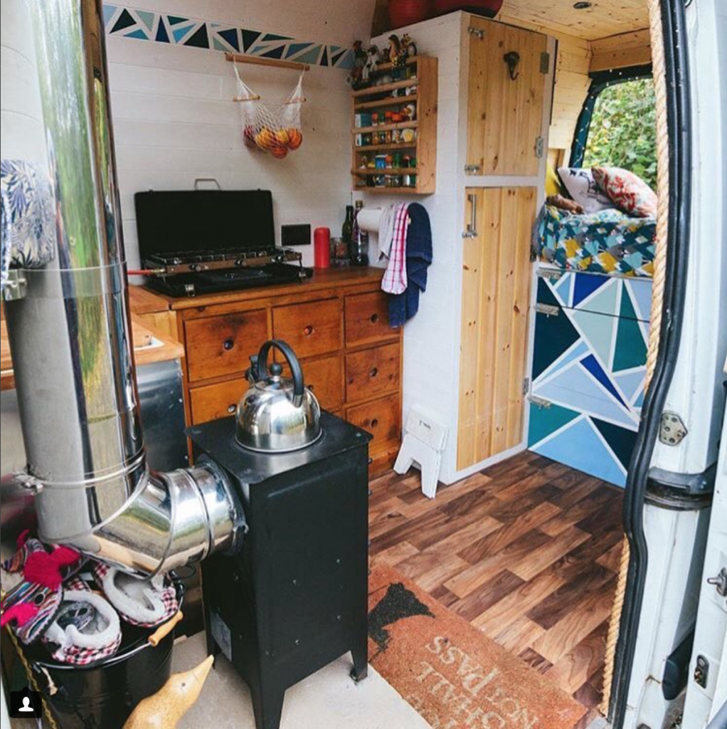 movano camper conversion - burner