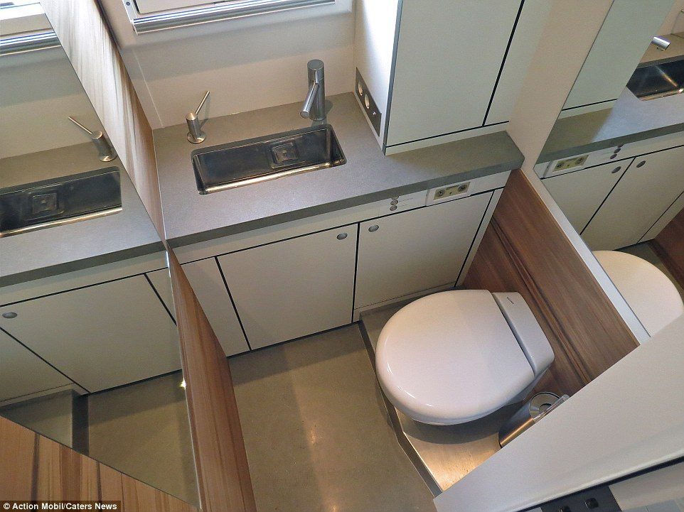 Camper Tank - Toilet
