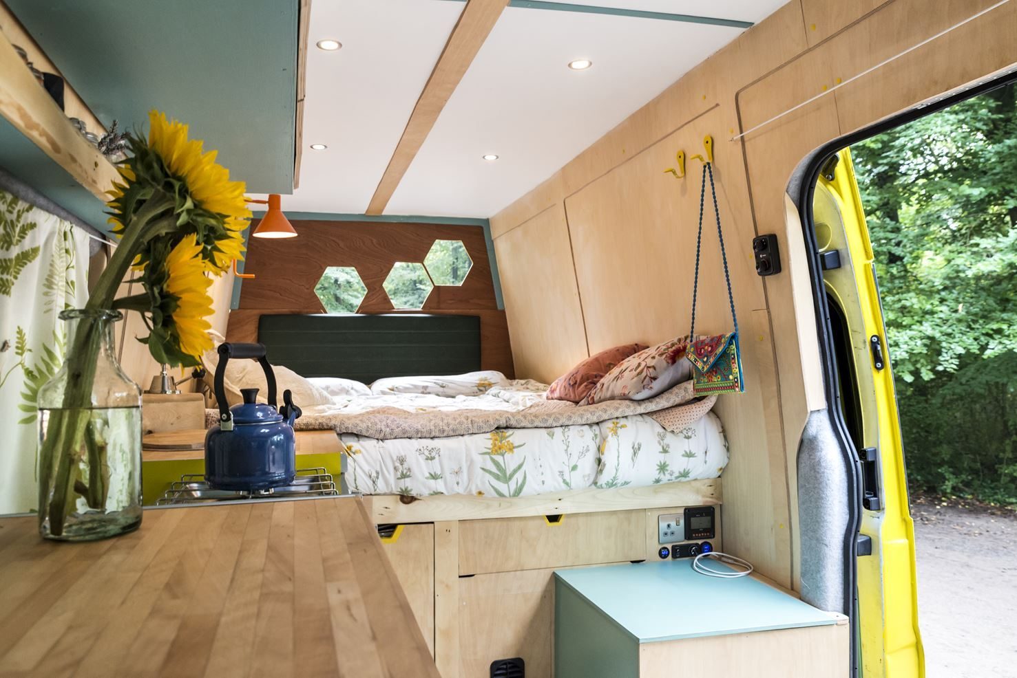 Camp Quirky - Honey Bee Camp Quirky