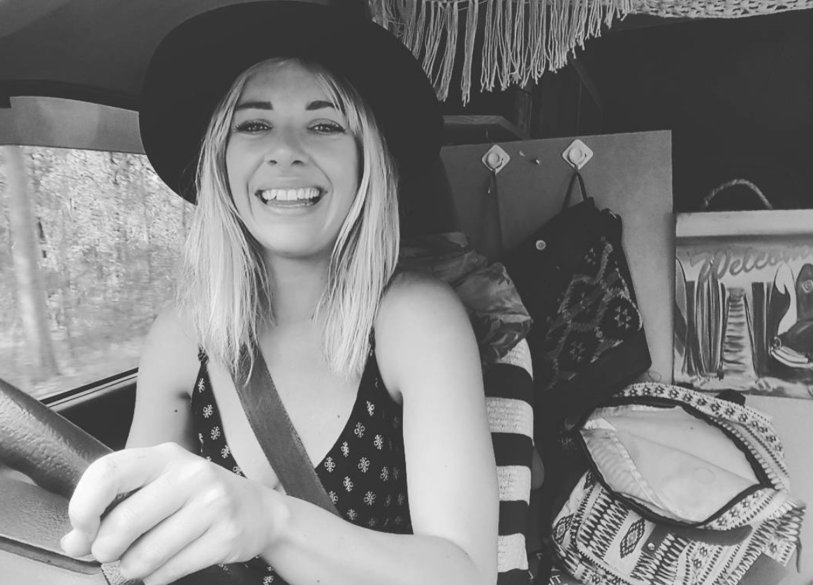 Van Life Australia - Belle Driving