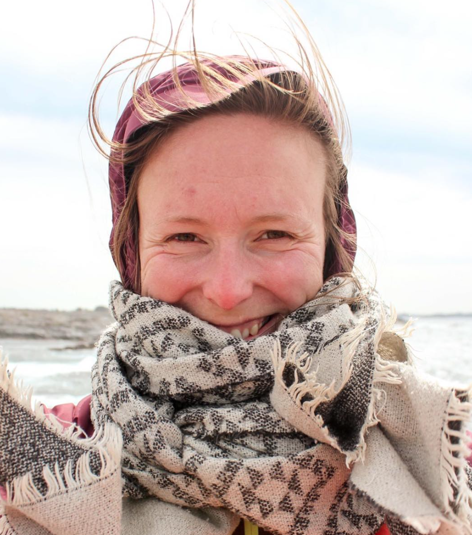 Van Life Scandinavia - Carolien Scarf