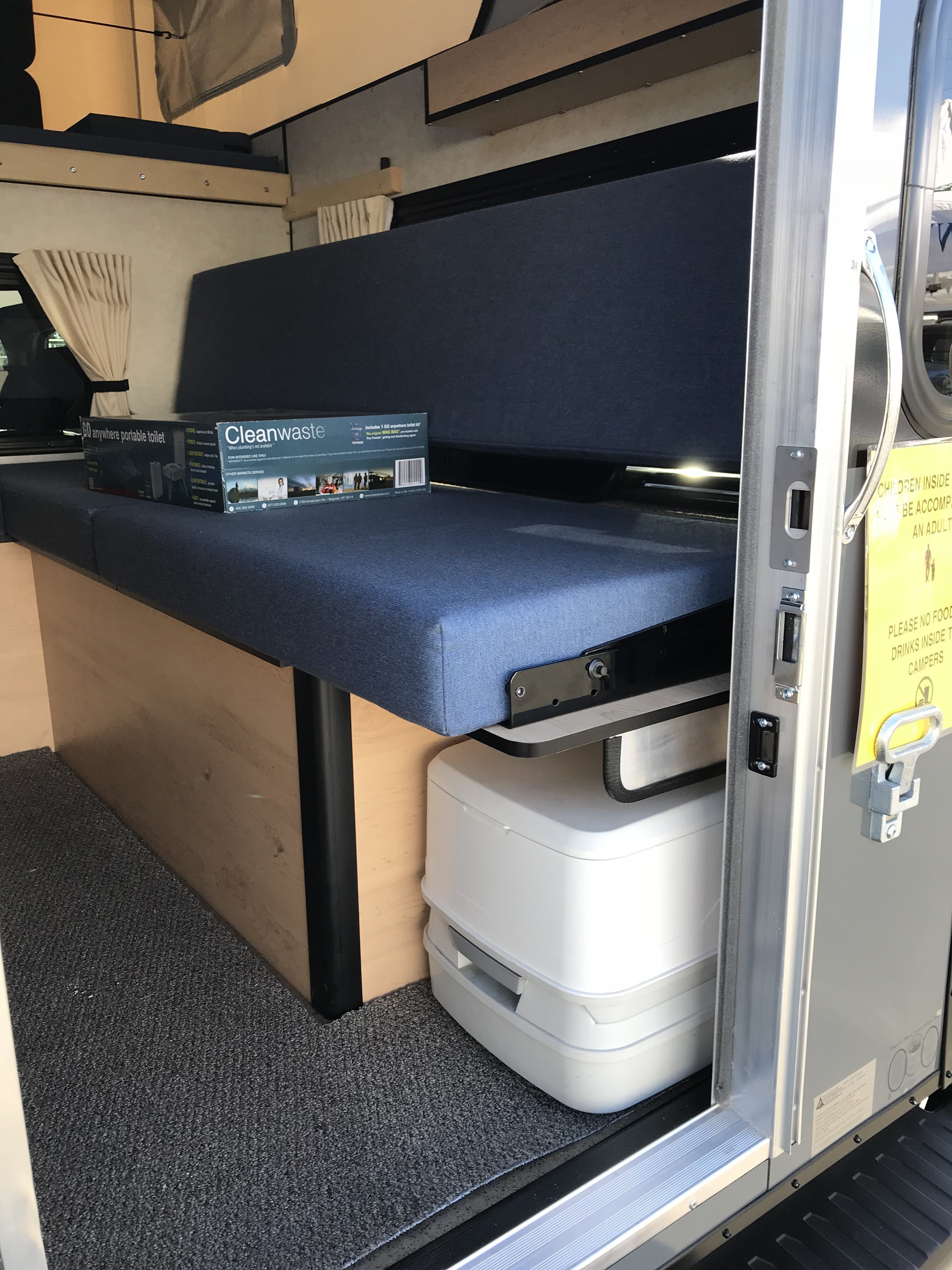 Four Wheel Campers - Toilet cube