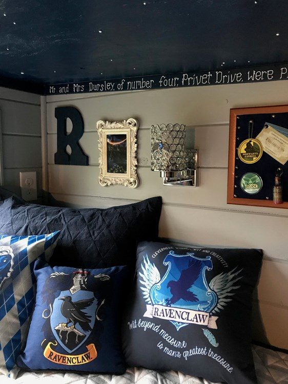 This Harry Potter House House Was Made For Die Hard Potter Fans