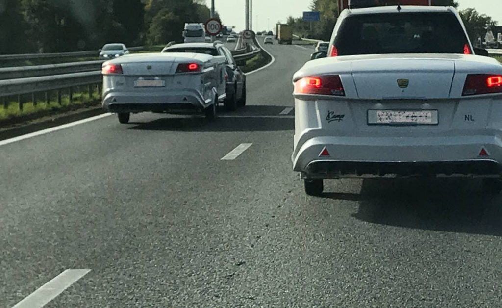 pop up trailer - driving