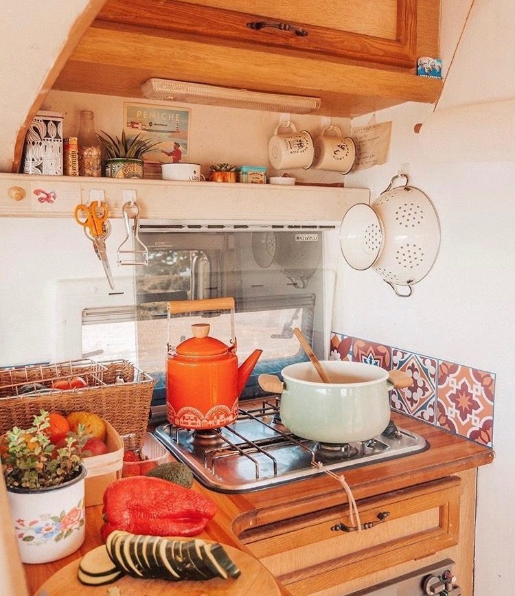 Living off grid - steady