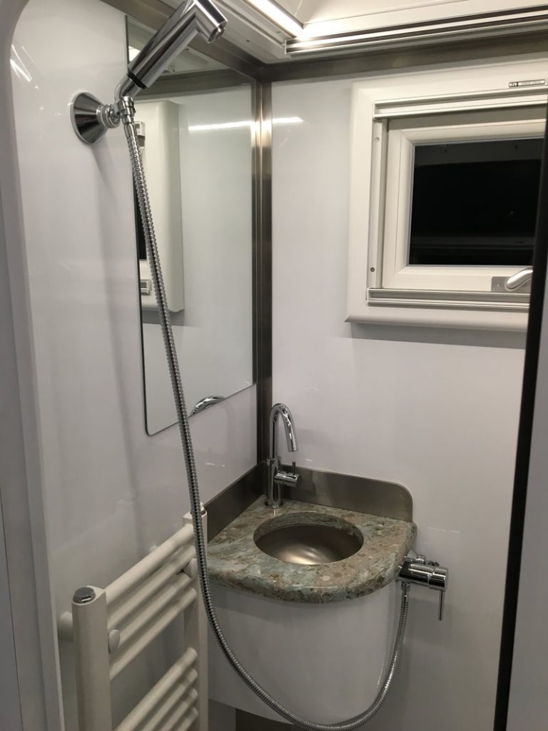 Expedition truck - bathroom