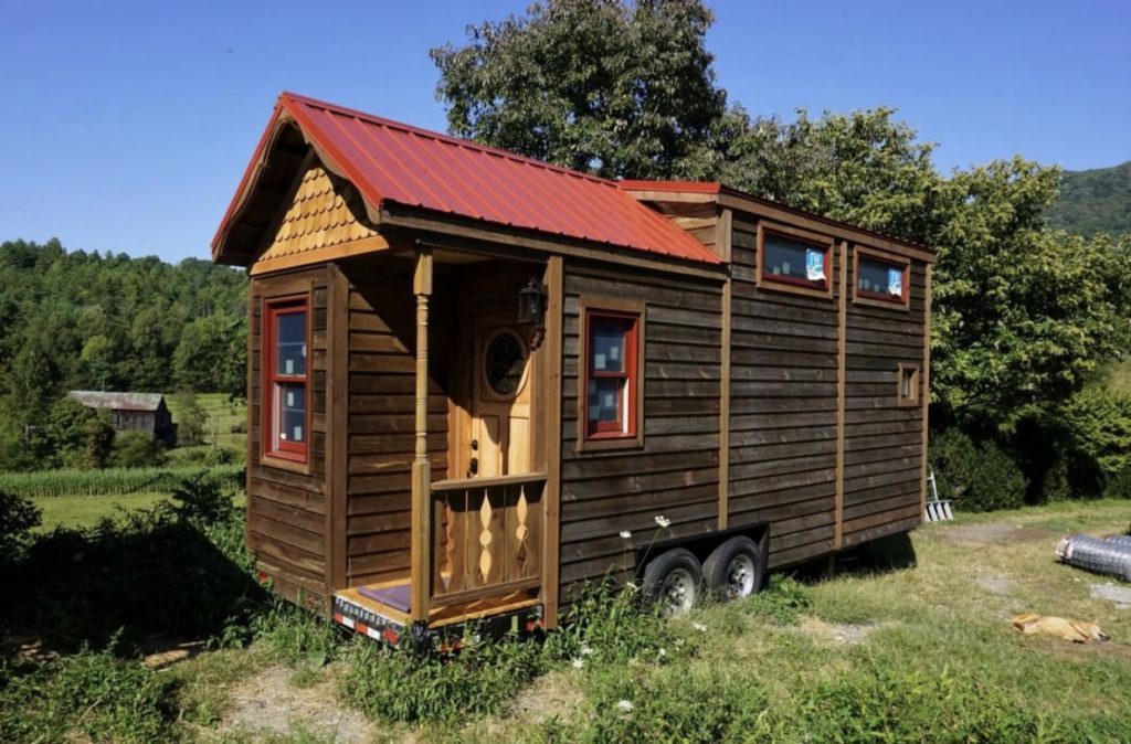 Exterior of a tiny house. tiny house youtube.