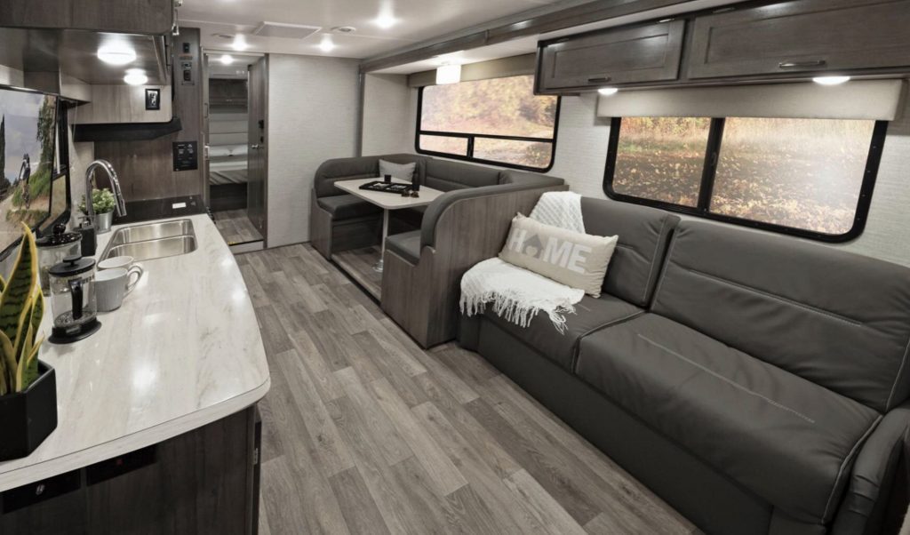 Winnebago Minnie Winnie interior