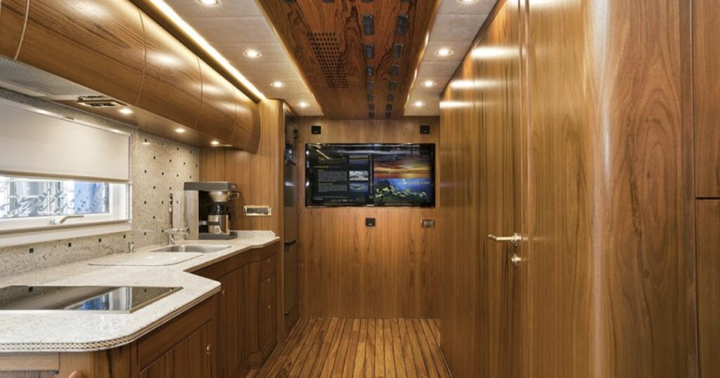 Interior of Zetros
