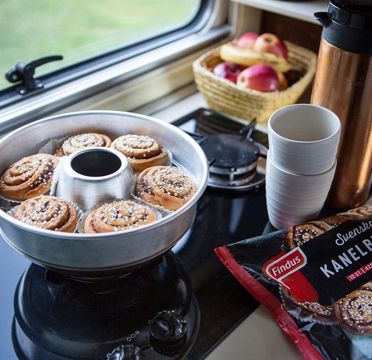 Accessories for vanlifers - omnia with buns in