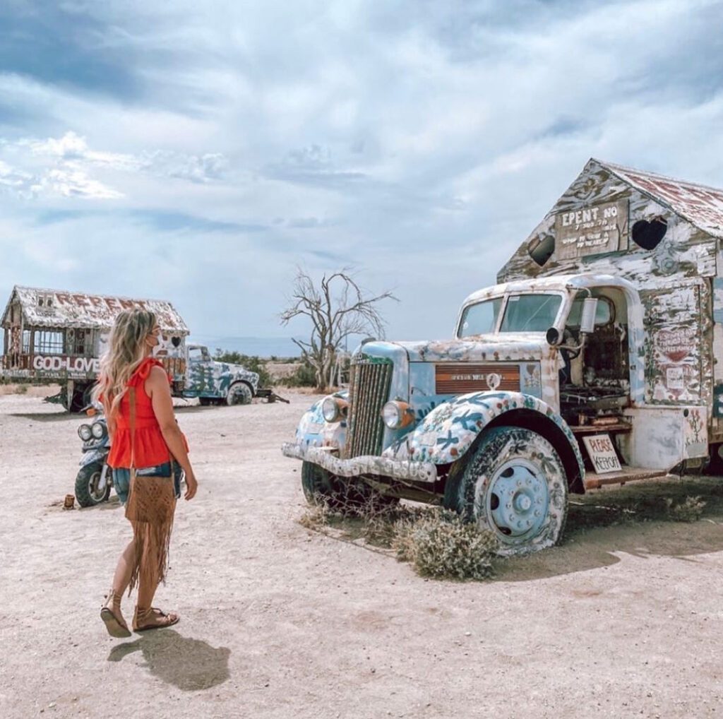 Slab City Campervan Art with a visitor