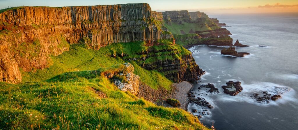 Places to visit in UK - Giants Causeway