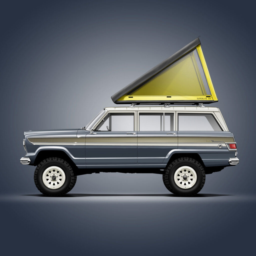 Superlite Lightest Hardshell Rooftop Tent on an off road vehicle